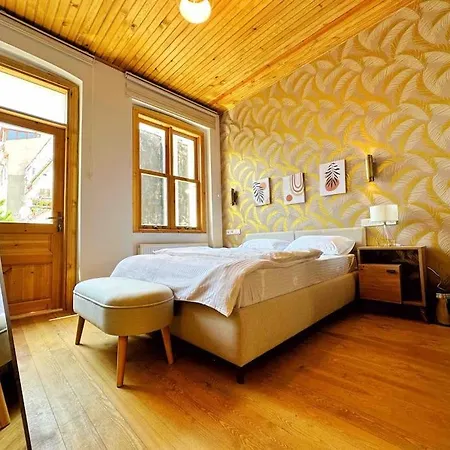 Holiday home Refurbished Triplex In Taksim *