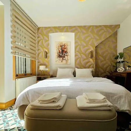Refurbished Triplex In Taksim Istanbul